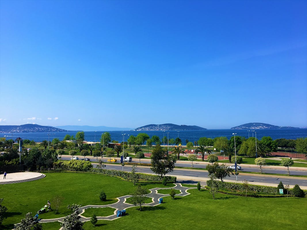 スーパーカーの中古が安い理由と狙い目モデル完全ガイド